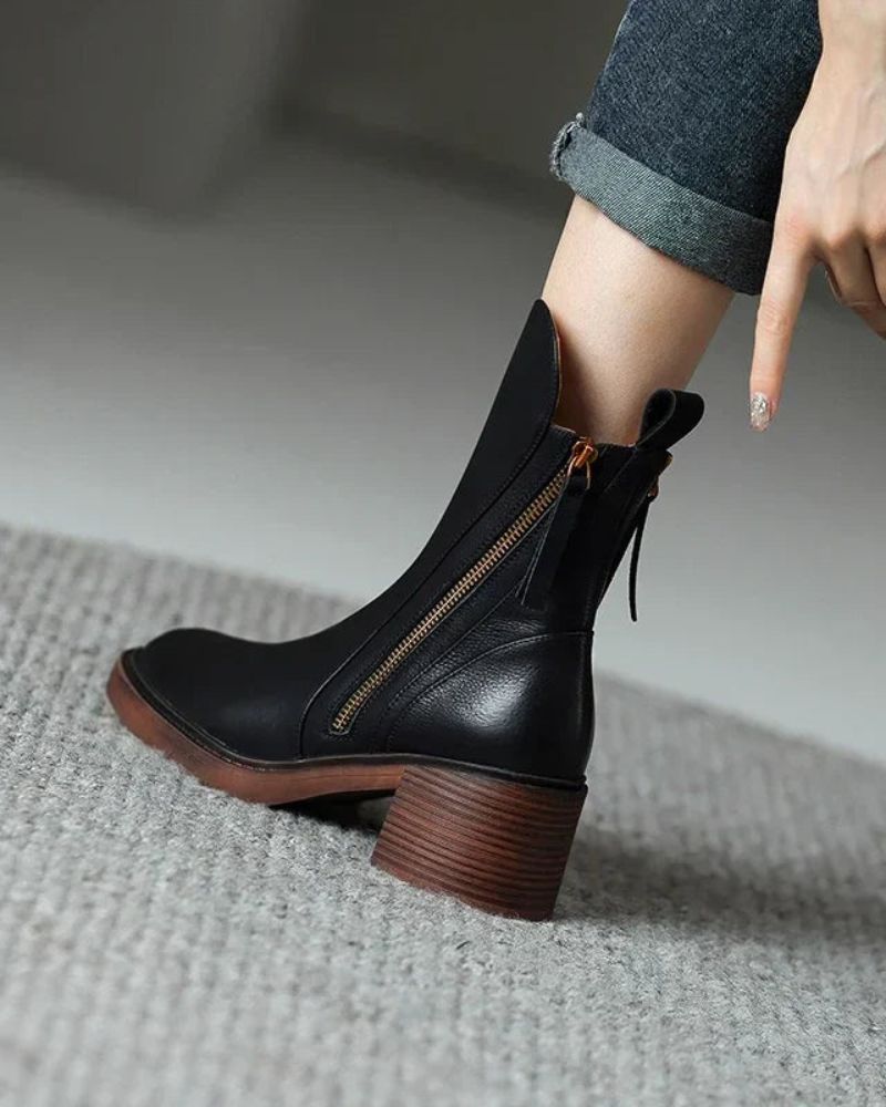 Livora™ | Botte en cuir noire avec un talon confortable, élégante et intemporelle