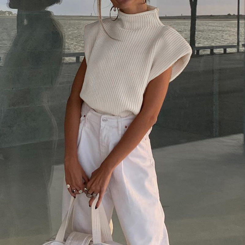 Livora™ | Pull court à col haut – raffinement et simplicité