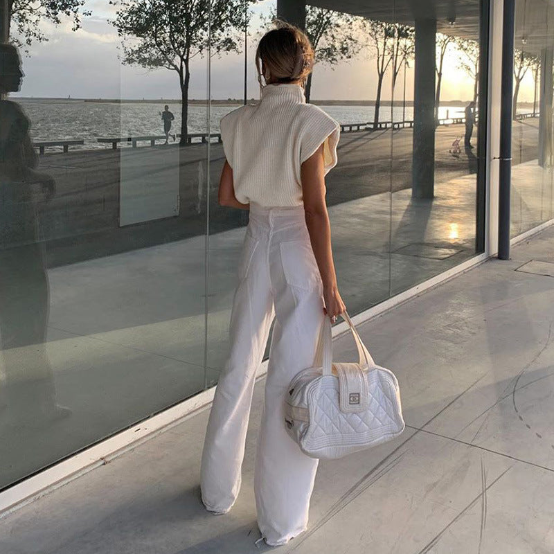 Livora™ | Pull court à col haut – raffinement et simplicité