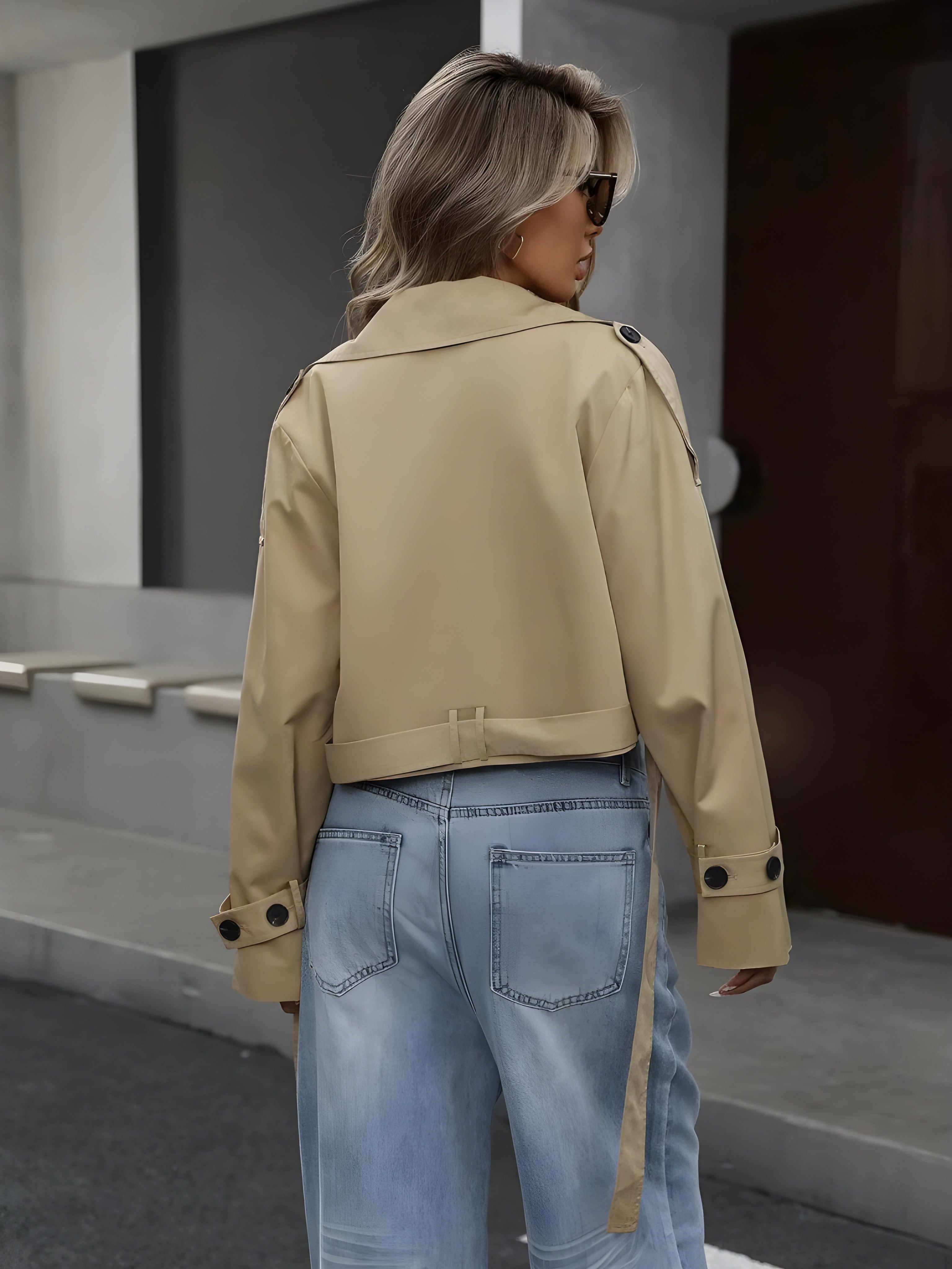 Livora™ | Trench Court